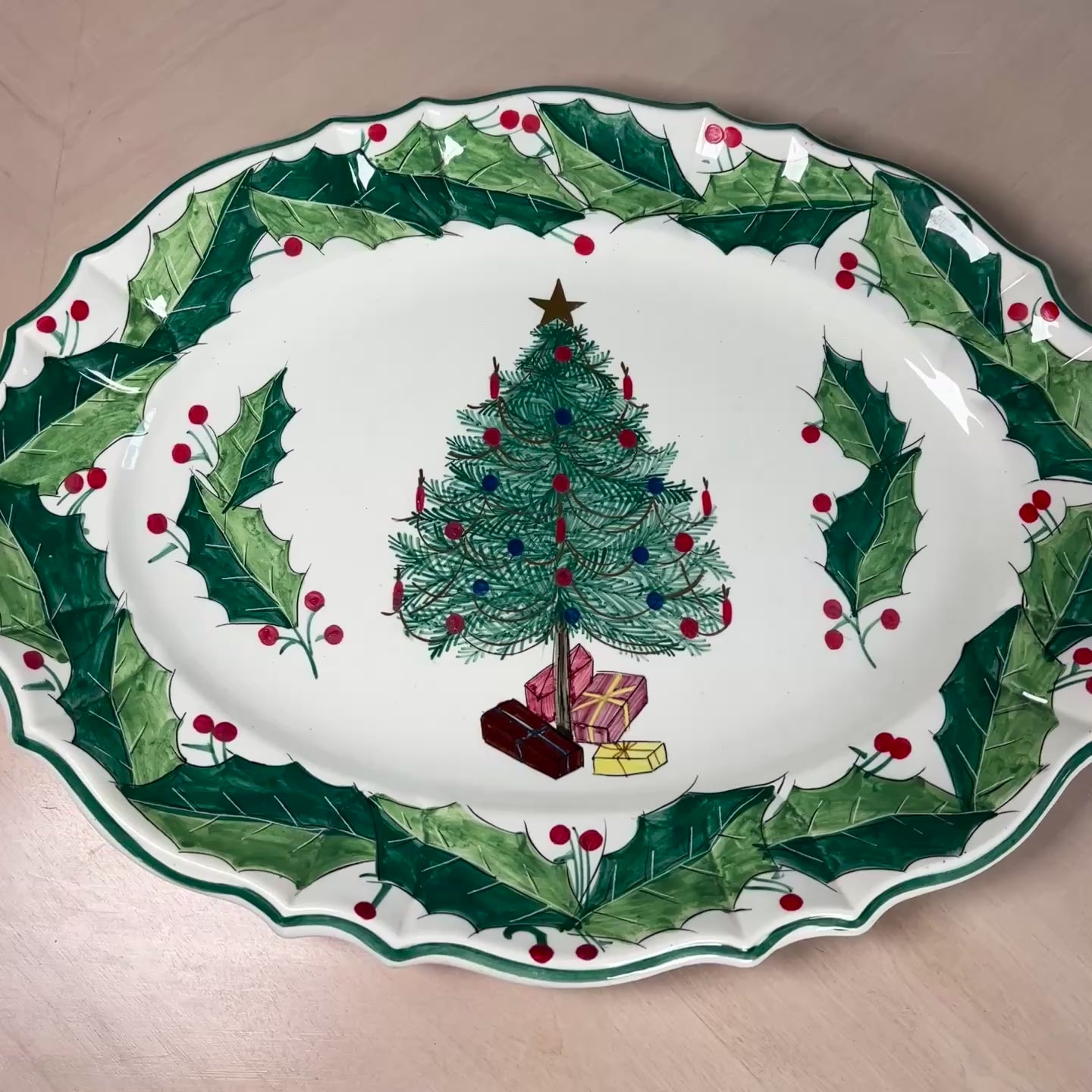 Video of italian-hand-painted-christmas-tree-holly-oval-ceramic-platter-21-inch.